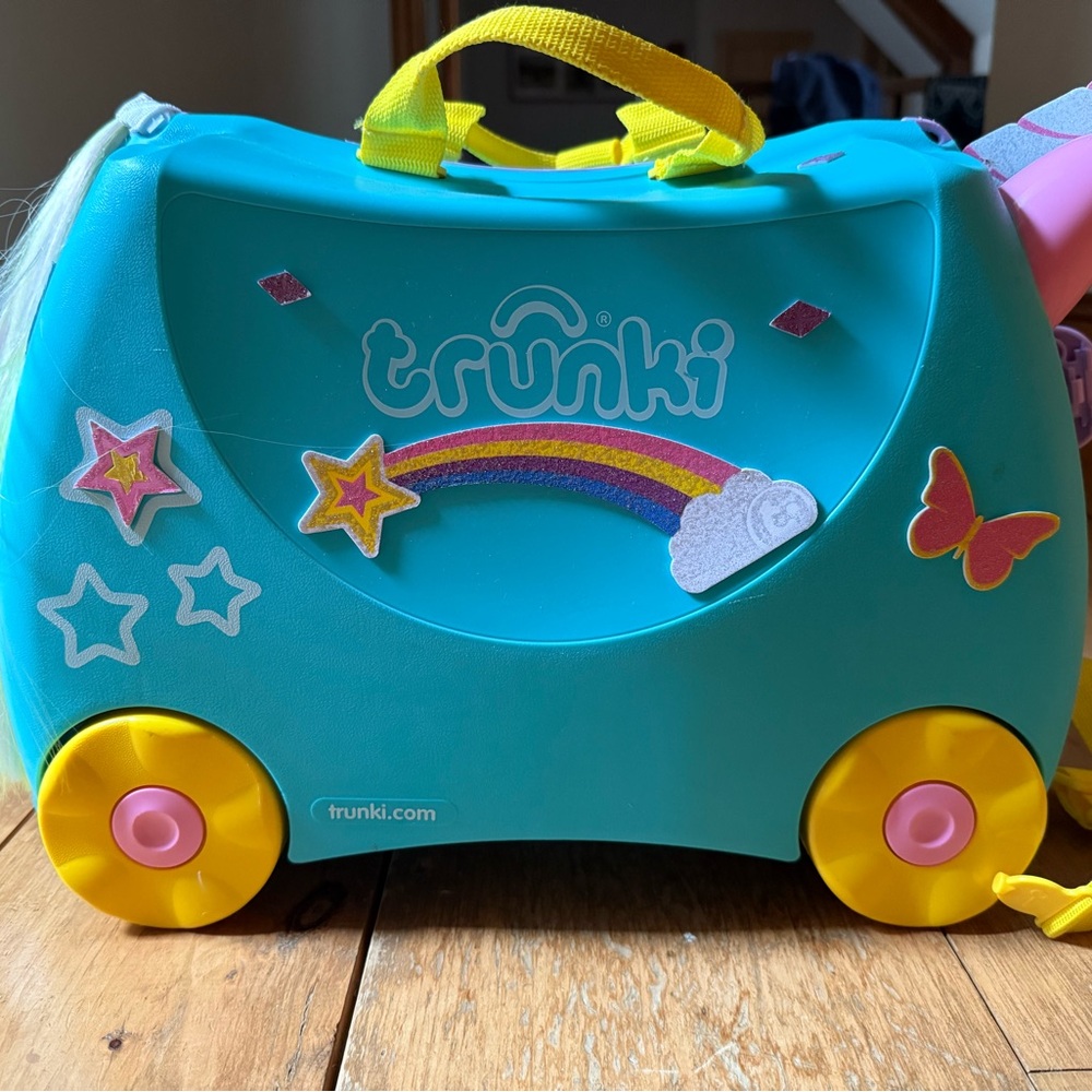 Unicorn Trunki Ride On Suitcase